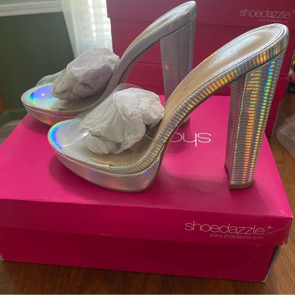 Shoe Dazzle Iridescent Silver Heels